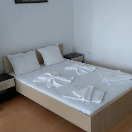 Grand Kameliq Apartment Sunny Beach